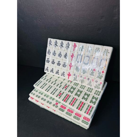 Set Of 144~Mahjong Tiles~Green Backs~Play, Crafts Jewelry Travel 7/8" NEW - Picture 2 of 4